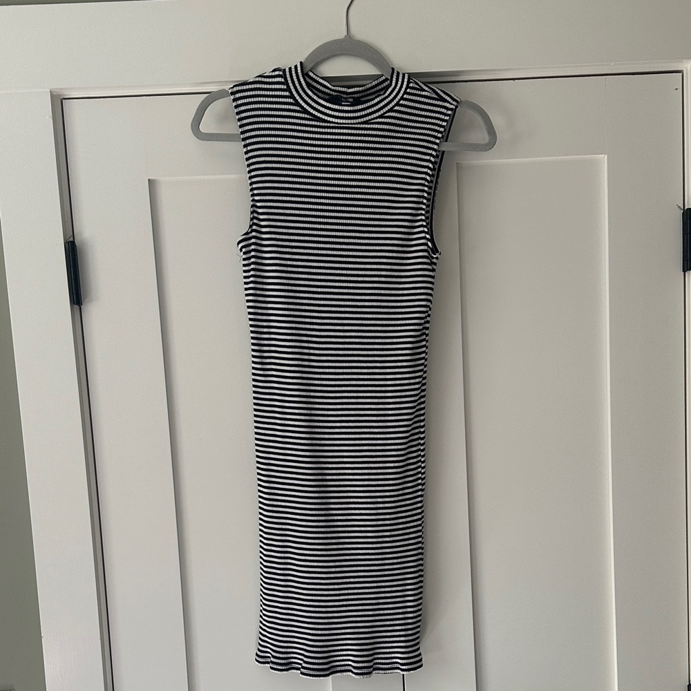 Kensie Black and White Striped Midi Dress